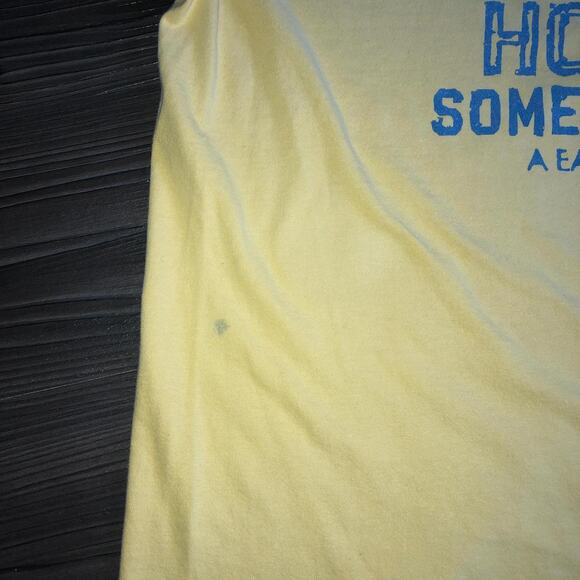 Vintage ‘It’s Happy Hour Somewhere’ Graphic Tee - Picture 4 of 5